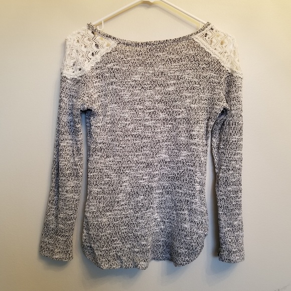 Arizona Jean sweater. - Picture 5 of 5